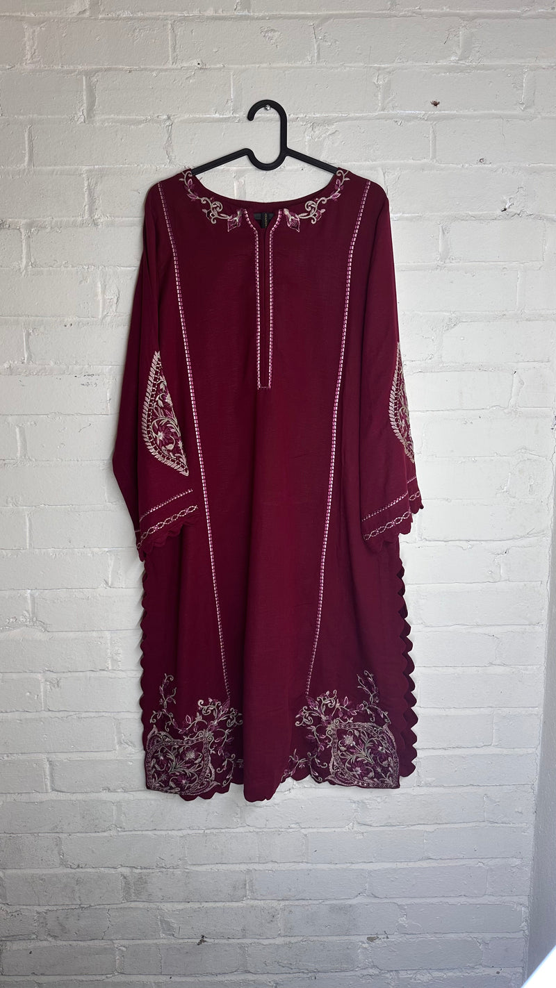 Embroidered Ethnic Kurti – Mehroon | Size M | Elegant Traditional Wear