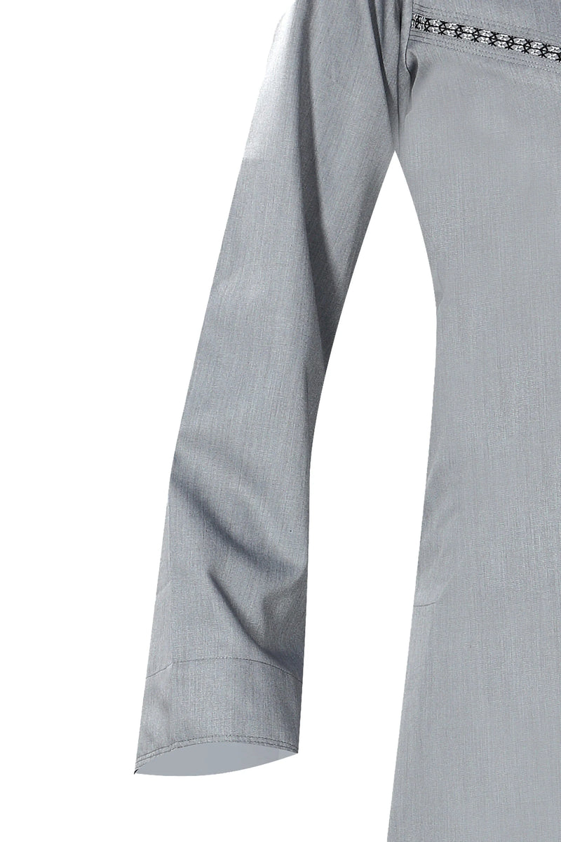 Light Grey Omani Thobe – Embroidered Traditional Arabian Thawb with Tassel