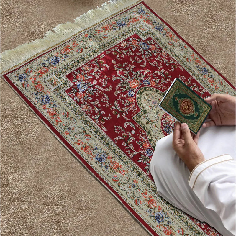 Sundus Al-Madina Prayer Mat – Elegant & Comfortable Islamic Prayer Mat