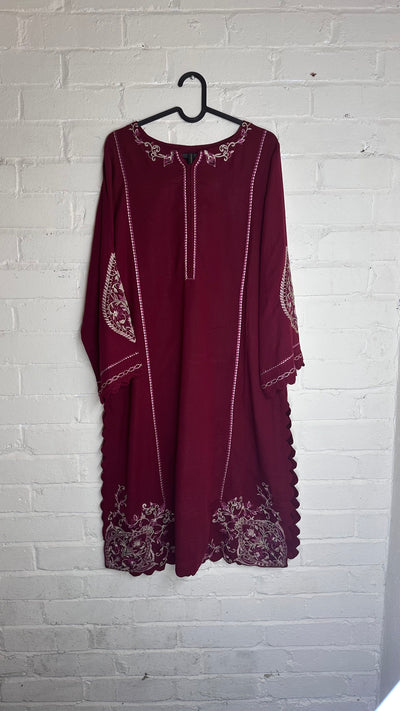 Embroidered Ethnic Kurti – Mehroon | Size M | Elegant Traditional Wear