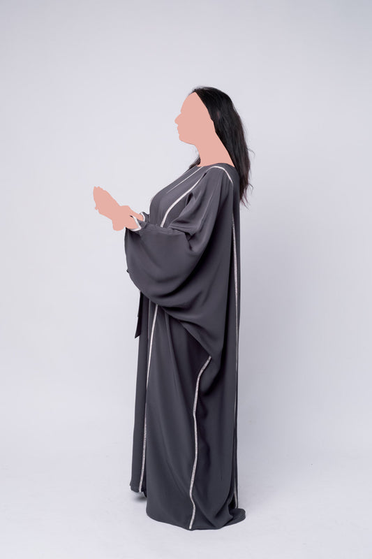 Closed Embellished Farasha Abaya With Belt – Grey